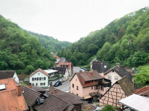 Das Haus für Monteure & Arbeiter/Heppenheim Hang